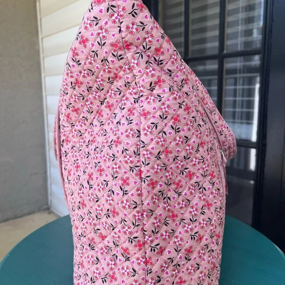 Vera Bradley Large Vera Tote in Sweethearts and Flowers - Picture 5 of 10